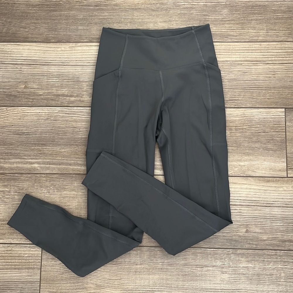 Girlfriend Collective Leggings— Dark Gray Compressive